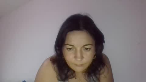 Snapshot of jully_caitlyn chatting on October 14, 2025, 7:47 pm Caitlyn online show from October 14, 2025, 7:47 pm