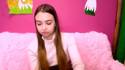 Snapshot of jullymood chatting on April 2, 2026, 6:00 am DoubleCherry online show from April 2, 2026, 6:00 am