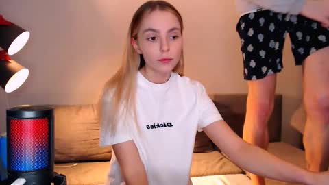 sweet online show from November 21, 2025, 8:35 am