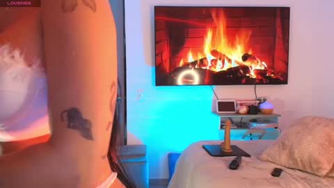 Snapshot of july__villa chatting on January 7, 2025, 2:20 am JULY HELP ME GET TO THE 100 LIKES  online show from January 7, 2025, 2:20 am