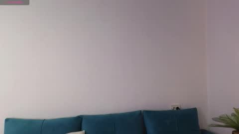 july_kane online show from October 21, 2025, 6:47 am