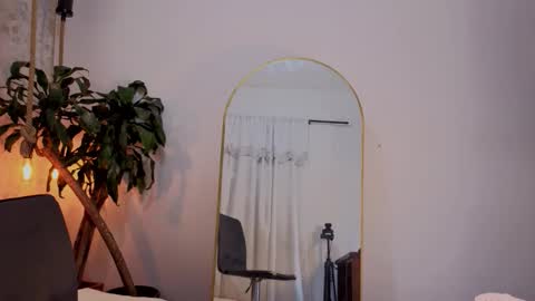 july_quinzel online show from March 20, 2026, 4:28 am