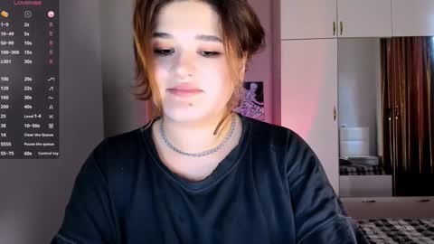 Julie online show from February 6, 2025, 11:32 am