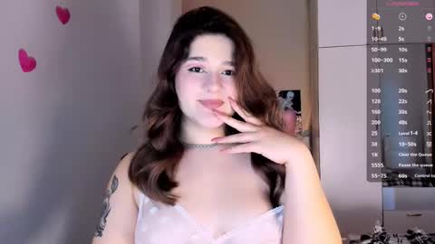 Julie online show from February 11, 2025, 9:42 am