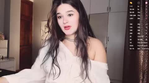 Julie online show from November 13, 2025, 6:23 am