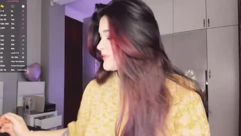 Julie online show from February 3, 2026, 5:49 am