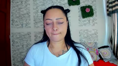 juliana online show from June 7, 2026, 7:50 pm