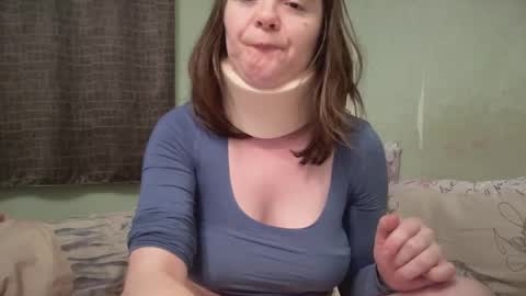 Juna  inclusive online show from January 22, 2025, 5:06 pm