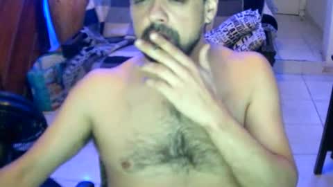 Mia online show from October 4, 2025, 7:39 am