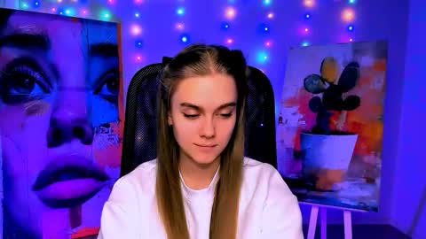 junewoods online show from February 9, 2026, 12:20 pm