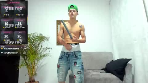 Junior online show from November 19, 2025, 11:16 pm