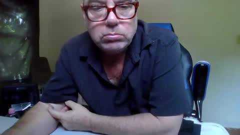 junkhp1 online show from May 25, 2026, 4:24 pm
