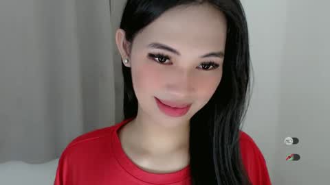 Julia online show from December 13, 2024, 1:22 pm