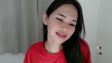 Julia online show from December 17, 2024, 8:01 am