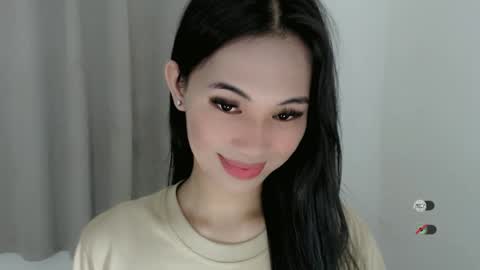 Julia online show from December 25, 2024, 3:49 pm