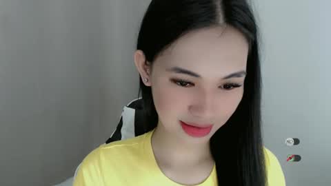 Julia online show from January 6, 2025, 11:51 am