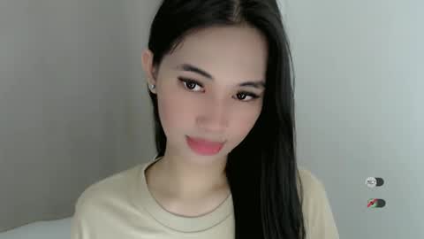 Julia online show from January 9, 2025, 2:18 pm