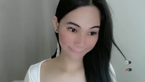 Julia online show from January 29, 2025, 5:45 pm
