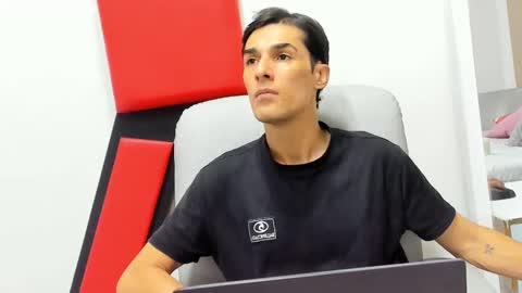 Jupiter online show from November 7, 2025, 7:03 pm