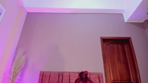 Jupiter Fox online show from December 15, 2025, 9:52 pm