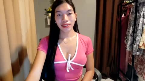 jusa_yan online show from June 16, 2026, 10:23 pm