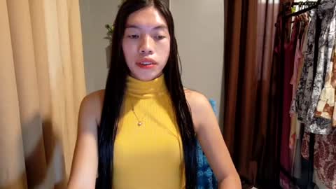 jusa_yan online show from June 18, 2026, 2:01 am
