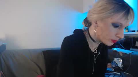 jussijustmust online show from February 5, 2026, 7:51 pm