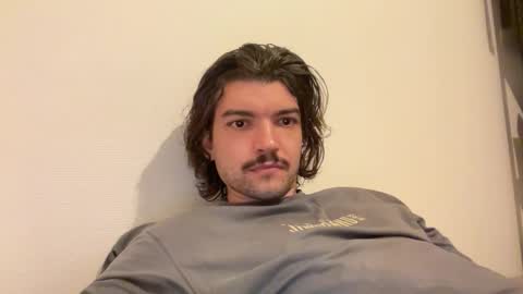 just_a_guy_with_a_big_cock online show from April 29, 2026, 9:10 pm
