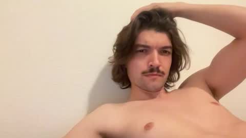 just_a_guy_with_a_big_cock online show from May 6, 2026, 7:41 pm