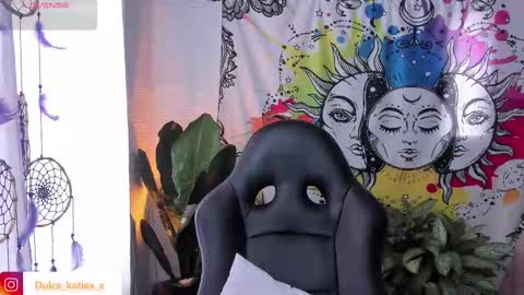 Snapshot of just_katiex chatting on February 11, 2025, 1:41 pm Sofia online show from February 11, 2025, 1:41 pm