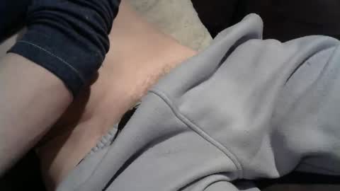 Snapshot of justadood2112 chatting on February 25, 2026, 5:39 am justadood2112 online show from February 25, 2026, 5:39 am