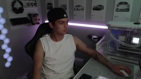 Rhys online show from November 15, 2025, 7:10 pm