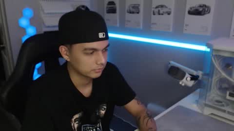 Snapshot of justagamerxxx chatting on December 19, 2025, 2:07 am Rhys online show from December 19, 2025, 2:07 am