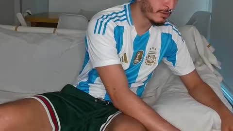 JustAtall Guy online show from December 16, 2025, 8:14 pm