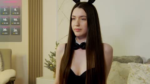 Snapshot of justbarbie_new_ chatting on December 19, 2024, 2:02 pm Katarina online show from December 19, 2024, 2:02 pm