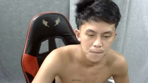 Snapshot of justcallme_james chatting on May 19, 2026, 3:13 am James online show from May 19, 2026, 3:13 am