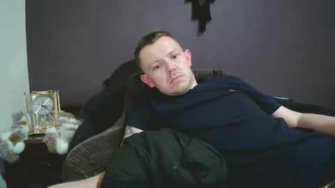 Snapshot of justclickthis chatting on January 9, 2026, 8:21 pm justclickthis online show from January 9, 2026, 8:21 pm