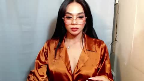 justhewayouare21 online show from July 17, 2026, 7:37 am