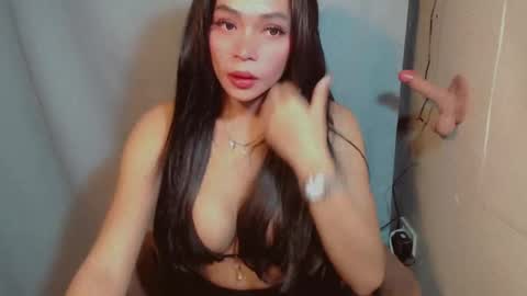 justhewayouare21 online show from July 20, 2026, 5:15 pm