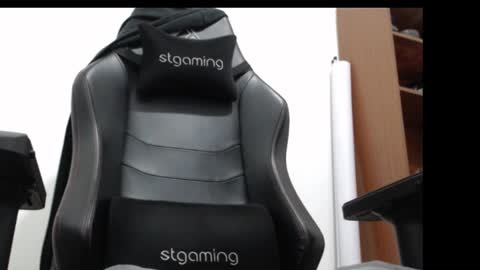 justin__fox online show from March 4, 2025, 1:45 am