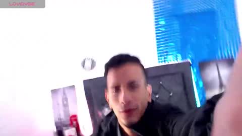 Snapshot of justin_melendez chatting on December 24, 2024, 8:22 am JUSTIN online show from December 24, 2024, 8:22 am