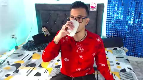 Snapshot of justin_melendez chatting on January 13, 2025, 4:18 am JUSTIN online show from January 13, 2025, 4:18 am