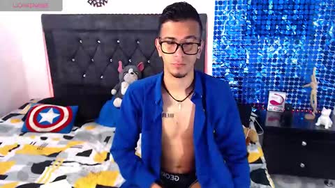 Snapshot of justin_melendez chatting on January 22, 2025, 8:29 am JUSTIN online show from January 22, 2025, 8:29 am