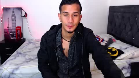 Snapshot of justin_melendez chatting on September 19, 2025, 1:40 am JUSTIN online show from September 19, 2025, 1:40 am