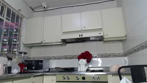 Justin  online show from December 17, 2025, 3:01 am