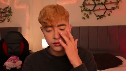 Snapshot of justinbe_ chatting on September 22, 2025, 11:23 am Justin online show from September 22, 2025, 11:23 am