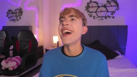 Snapshot of justinbe_ chatting on October 16, 2025, 11:22 am Justin online show from October 16, 2025, 11:22 am