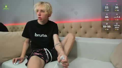 justTEEN online show from April 28, 2026, 10:20 am
