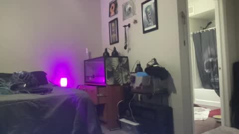 Snapshot of justincase5280 chatting on July 10, 2026, 8:07 am JustinCase online show from July 10, 2026, 8:07 am