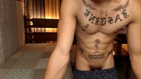 Snapshot of justine_hunk chatting on December 3, 2024, 4:14 am justine_hunk online show from December 3, 2024, 4:14 am